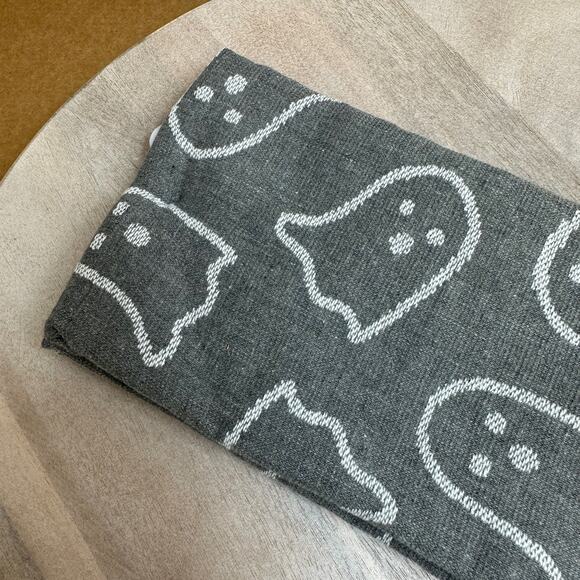 Cupcakes and Cashmere Grey Ghost Kitchen Towel 2 Pack Halloween Towels New - Picture 7 of 12
